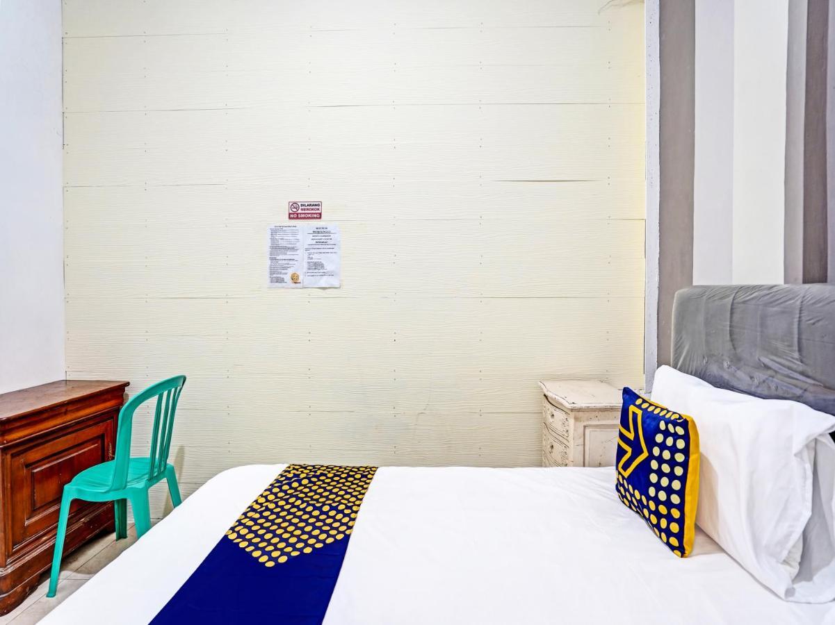 Oyo 90943 Mochi 88 Homestay Probolinggo Kültér fotó