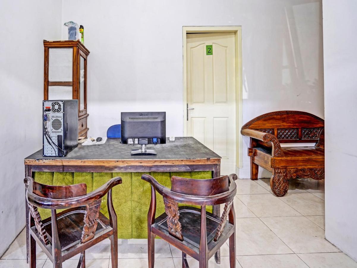 Oyo 90943 Mochi 88 Homestay Probolinggo Kültér fotó