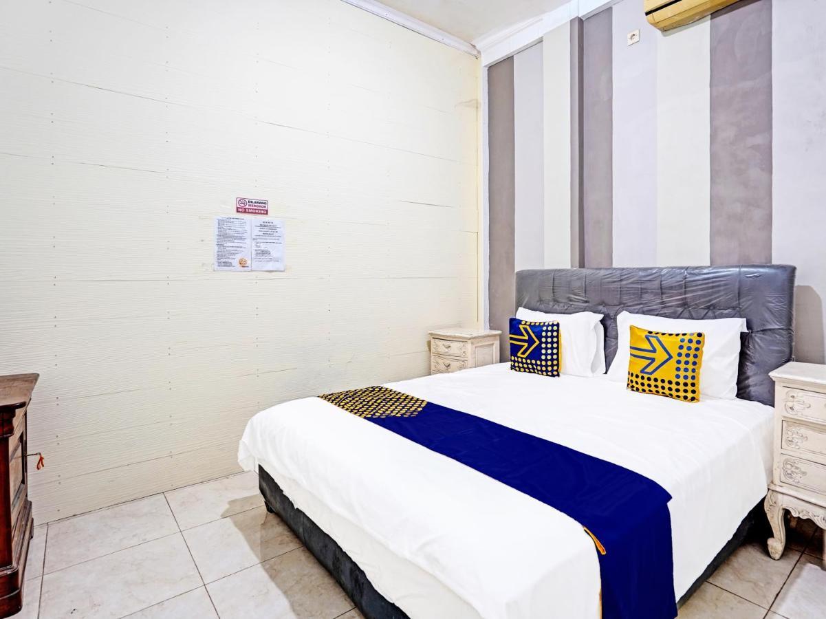 Oyo 90943 Mochi 88 Homestay Probolinggo Kültér fotó